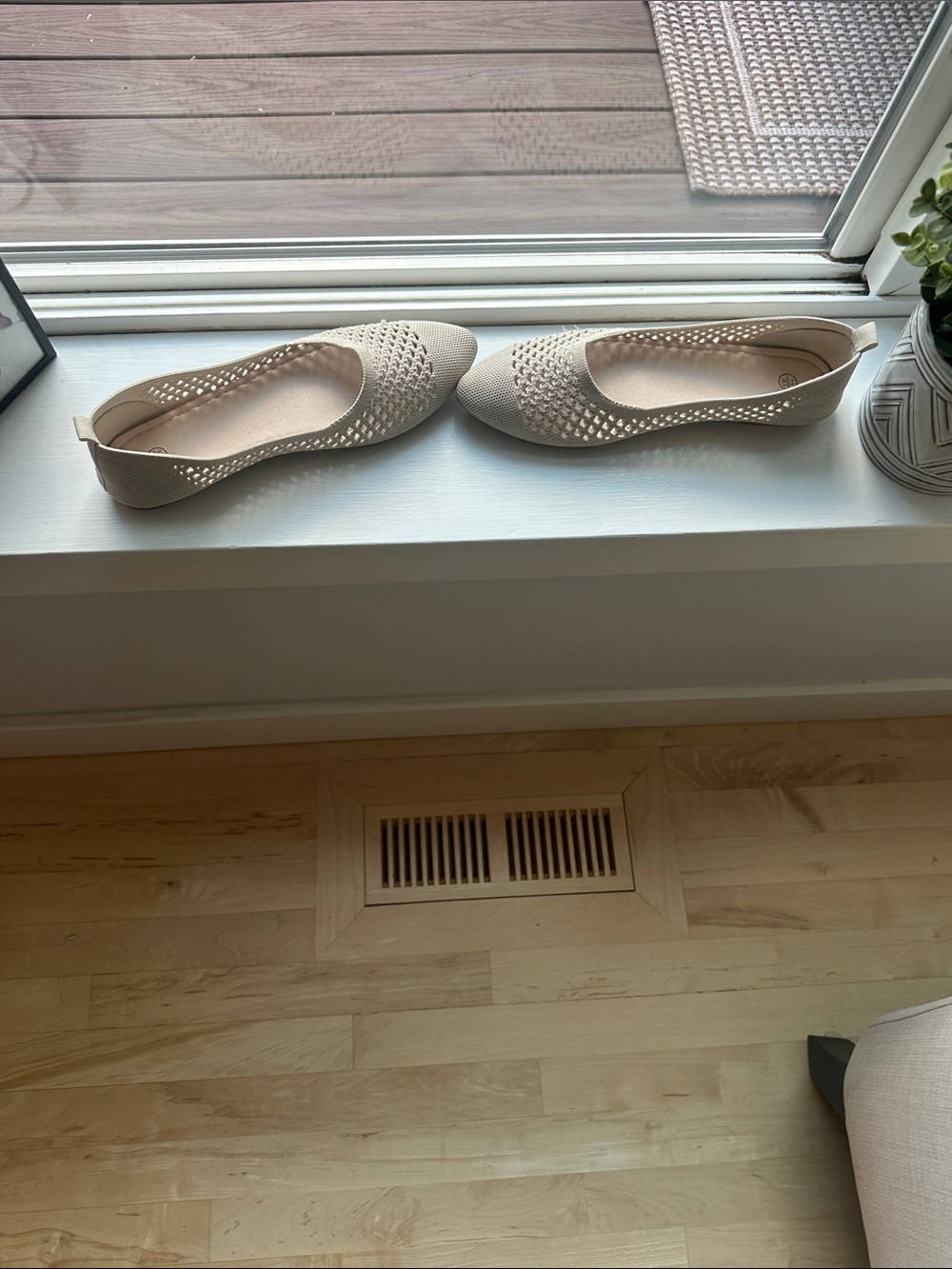 Women’s Beige Cutout Ballet Flats - Lightweight Slip-On